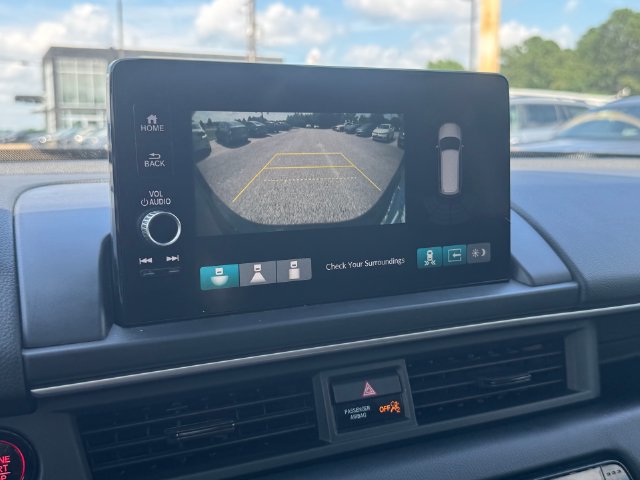 Used 2023 Honda Pilot Touring image 17