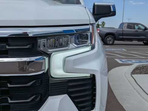 Certified 2022 Chevrolet Silverado 1500 LT w/ Convenience Package II AWD/4WD image 44