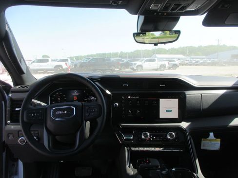 New 2026 GMC Sierra 1500 AT4 w/ AT4 Premium Package AWD/4WD image 18