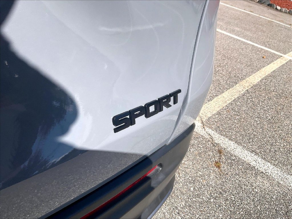 Used 2025 Honda HR-V Sport image 27