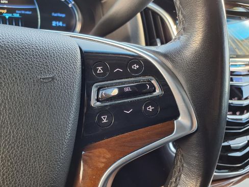 Used 2020 Cadillac Escalade Luxury RWD image 24