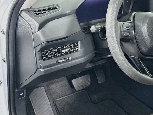 Used 2023 Honda Accord EX image 17