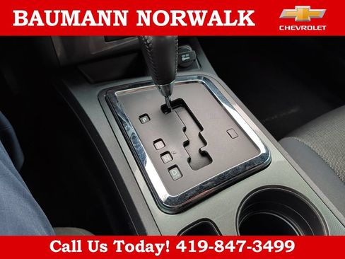 Used 2013 Dodge Challenger SXT RWD image 29