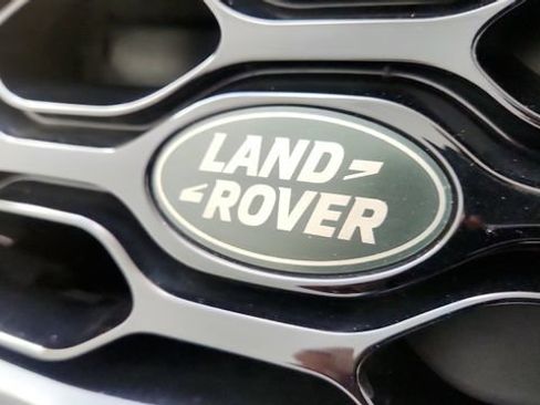 Used 2023 Land Rover Discovery S R-Dynamic AWD/4WD image 32