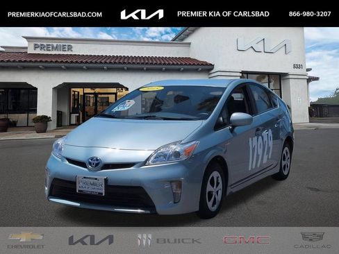 Used 2015 Toyota Prius Three FWD image 1