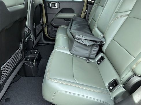 New 2026 Jeep Gladiator Mojave image 21