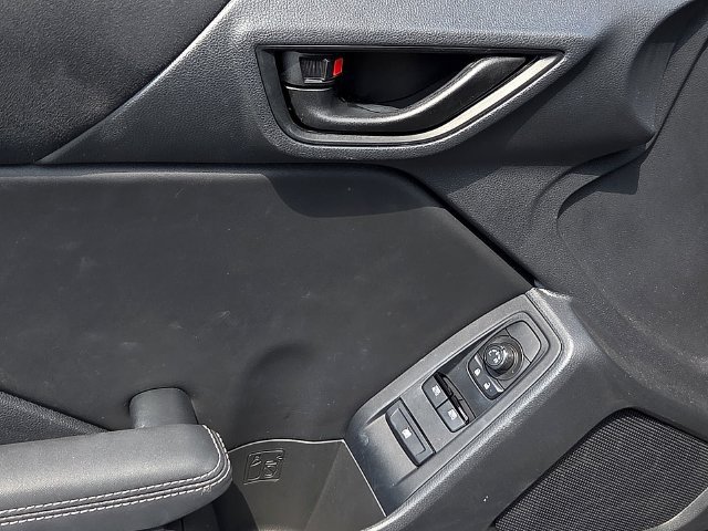 Used 2025 Toyota GR86 Premium RWD image 14