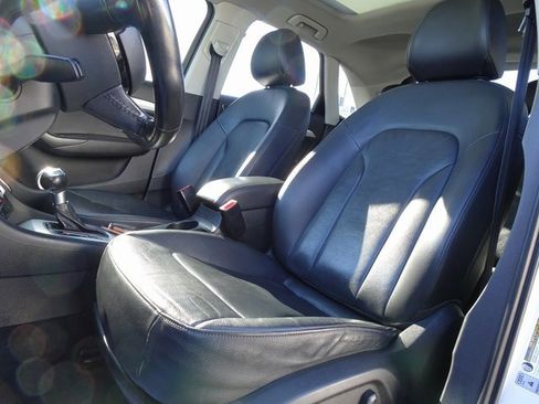 Used 2015 Audi Q3 2.0T Prestige w/ Prestige Package image 11