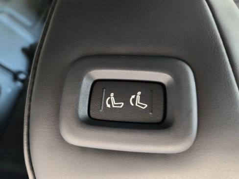 New 2025 INFINITI QX80 Luxe image 12