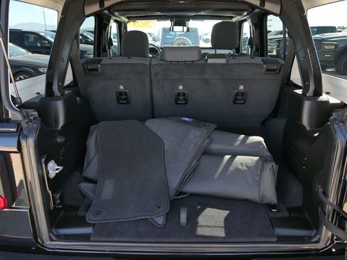 Used 2025 Jeep Wrangler Sahara 4xe image 24