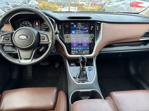 Used 2020 Subaru Outback Touring AWD/4WD image 11
