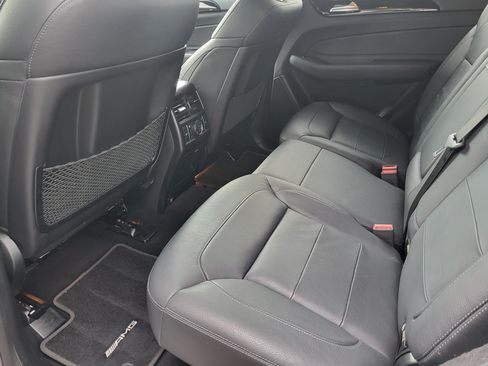 Used 2019 Mercedes-Benz GLE 43 AMG 4MATIC image 24