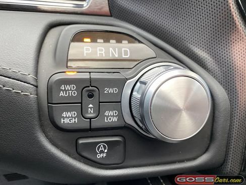 Used 2025 RAM 1500 Limited AWD/4WD image 14