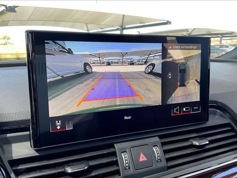 Used 2023 Audi Q5 e Premium Plus w/ Premium Plus Package image 26