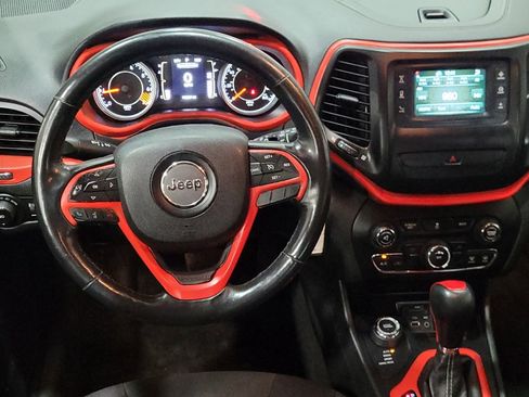 Used 2015 Jeep Cherokee Latitude w/ Cold Weather Group image 22