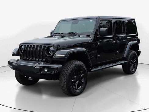 Used 2021 Jeep Wrangler Unlimited Sahara AWD/4WD image 8