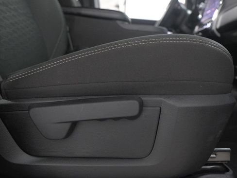 Used 2025 RAM 2500 Big Horn AWD/4WD image 34