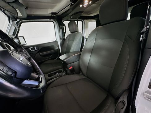 Used 2022 Jeep Wrangler Sport S image 13