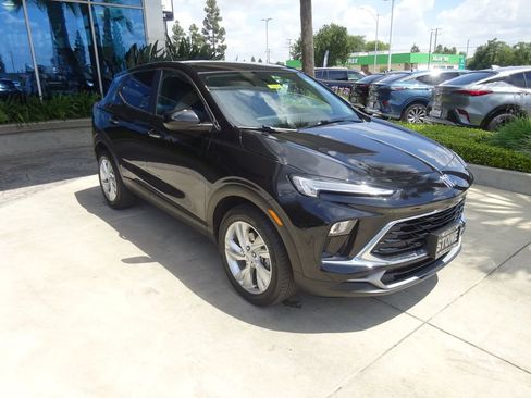 Used 2024 Buick Encore GX Preferred FWD image 1