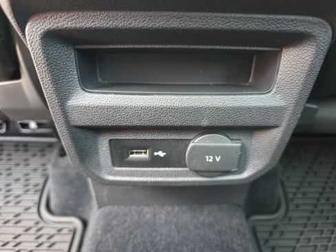Used 2018 Volkswagen Tiguan SE w/ Panoramic Sunroof Package FWD image 43