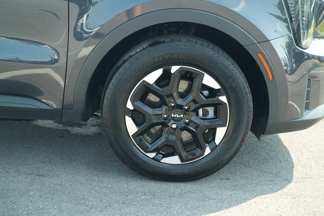 Used 2025 Kia Sorento S w/ Panoramic Sunroof Package FWD image 48
