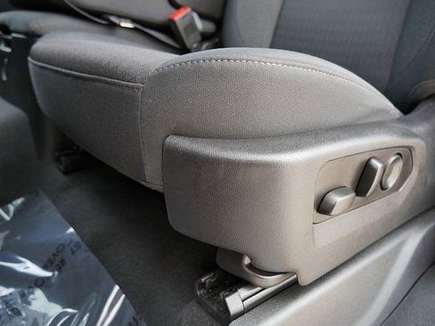 Used 2023 Chevrolet Silverado 1500 LT image 12