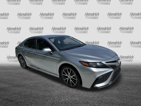 Certified 2023 Toyota Camry SE w/ Convenience Package image 2