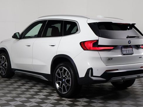 Used 2025 BMW X1 xDrive28i w/ Technology Package image 6