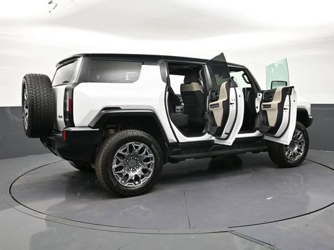 Used 2026 GMC Hummer EV SUV AWD/4WD image 32