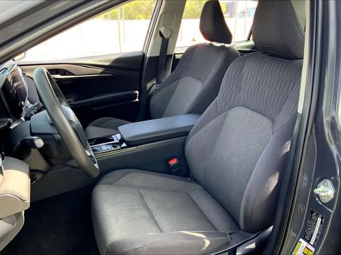 Certified 2025 Toyota Camry LE image 9