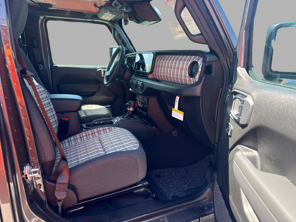 New 2026 Jeep Gladiator Sport AWD/4WD image 13