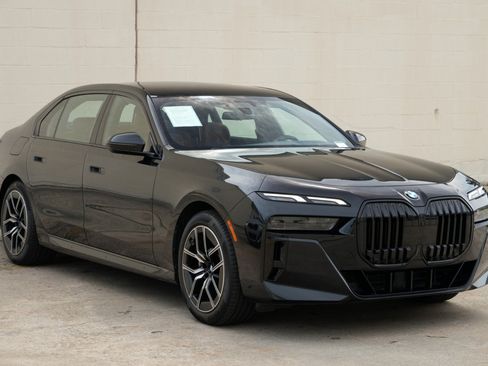 Used 2023 BMW 740i RWD image 68