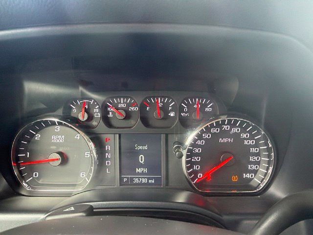 Used 2017 Chevrolet Silverado 1500 Custom w/ Custom Convenience Package AWD/4WD image 13