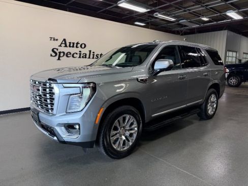 Used 2025 GMC Yukon Denali AWD/4WD image 1