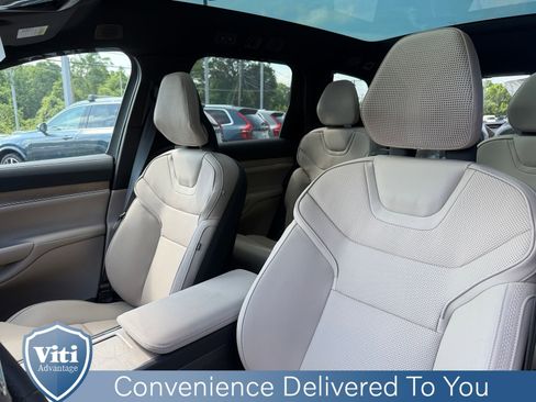 New 2025 Volvo EX90 Ultra image 12