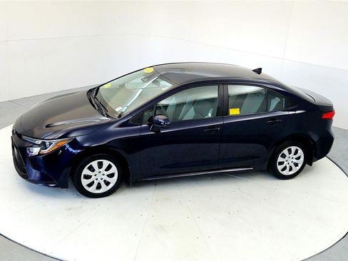 Certified 2024 Toyota Corolla LE image 15
