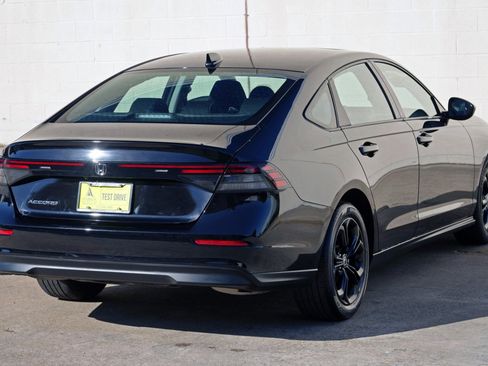 Used 2025 Honda Accord SE image 45