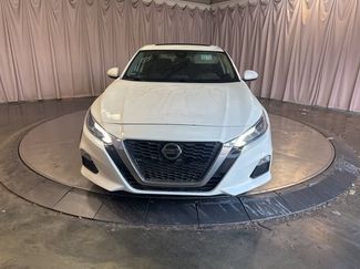 Used 2022 Nissan Altima 2.5 SV w/ SV Premium Package video 2