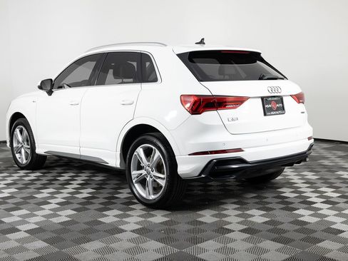 Used 2021 Audi Q3 2.0T Premium Plus w/ Premium Plus Package image 4