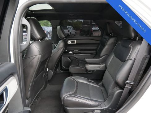 Used 2022 Ford Explorer ST w/ Equipment Group 401A AWD/4WD image 11