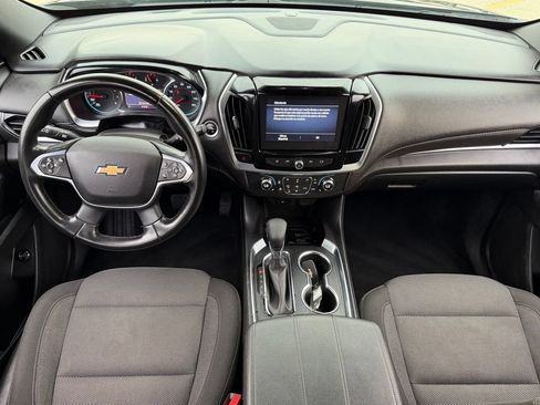 Used 2023 Chevrolet Traverse LT FWD image 15