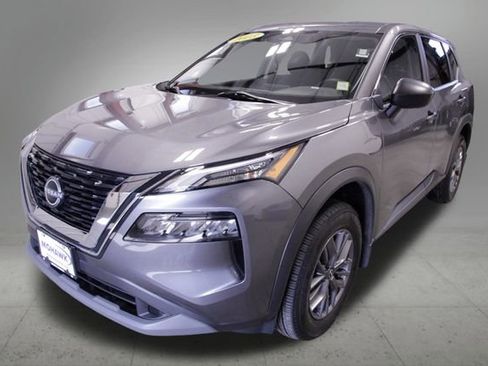 Used 2023 Nissan Rogue S image 1