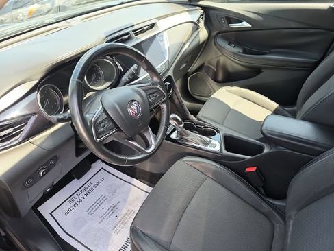 Used 2021 Buick Encore GX Preferred w/ Sport Touring Package FWD image 16
