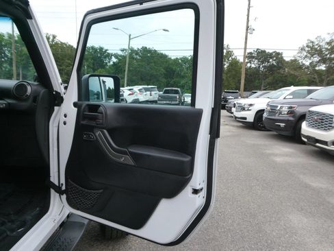 Used 2014 Jeep Wrangler Sport w/ Quick Order Package 24S AWD/4WD image 21