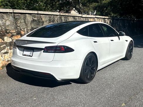 Used 2022 Tesla Model S AWD image 10