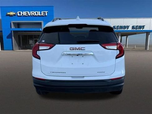 Used 2024 GMC Terrain SLE w/ Driver Convenience Package AWD/4WD image 8