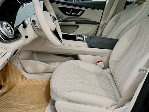 New 2026 Mercedes-Benz EQS 580 4MATIC Sedan image 21