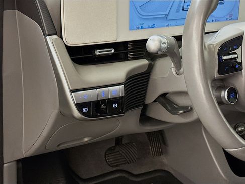 Used 2024 Hyundai Ioniq 5 SEL image 17