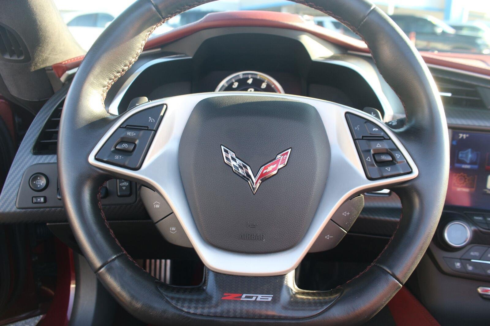 Used 2016 Chevrolet Corvette Z06 w/ 3LZ Preferred Equipment Group RWD image 19