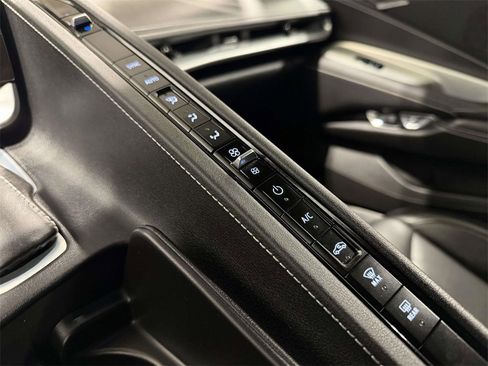 Used 2021 Chevrolet Corvette Stingray Coupe w/ 1LT image 20